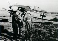Asisbiz Focke Wulf Fw 190A5 EKdo25 White 42 WNr 181729 Achmer 1943 01