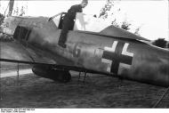 Asisbiz Focke Wulf Fw 190A Bundesarchiv Bild 101I 496 3463 33A