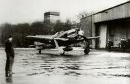 Asisbiz Focke Wulf Fw 190A7 I.JG1 engine runup after maintanence Dortmund early 1944 01