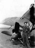 Asisbiz Focke Wulf Fw 190A8 2.JG1 Black 4 Helmut Riehl Scheudilz May 28 1944 01