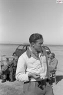Asisbiz Aircrew Luftwaffe II.JG2 Kurt Buhligen and VIII Fliegerkorps Gen Hans Seidemann at Kairouan Tunisia May Jun 1943 05