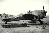 Asisbiz Focke Wulf Fw 190A8 6.JG300 Yellow 2 Hubert Engst WNr 682181 Lobnitz 1944 08