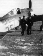 Asisbiz Focke Wulf Fw 190A9 4.JG301 Blue 7 WNr 202565 Emil Schubert Salzwedl Nov 1944 02