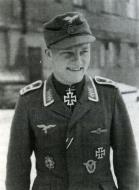 Asisbiz Aircrew Luftwaffe JG51 ace Gunther Josten 1944 01
