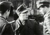 Asisbiz Aircrew Luftwaffe pilot Heinz Lange Kommodore JG51 Parchim April 1945 01