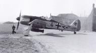 Asisbiz Focke Wulf Fw 190A 10.JG54(Jabo) Blue 4 WNr 0532 St Omer Wizernes France 1943 01
