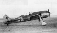 Asisbiz Focke Wulf Fw 190A 5.SG3 Black 2 WNr 0461 begins its mission at Immola 2nd Jul 1944 12