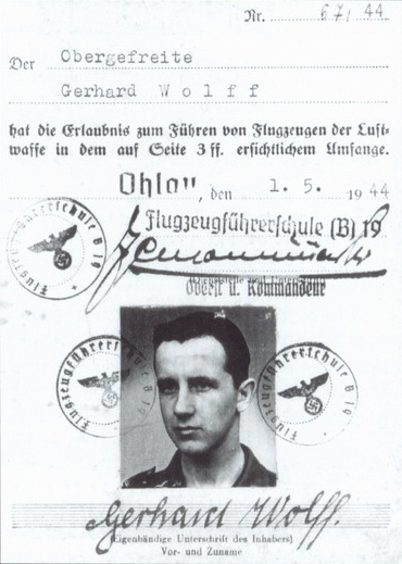 Focke Wulf Fw 190D9 III.SG1 Gerhard Wolff Luftwaffe pilots license 01
