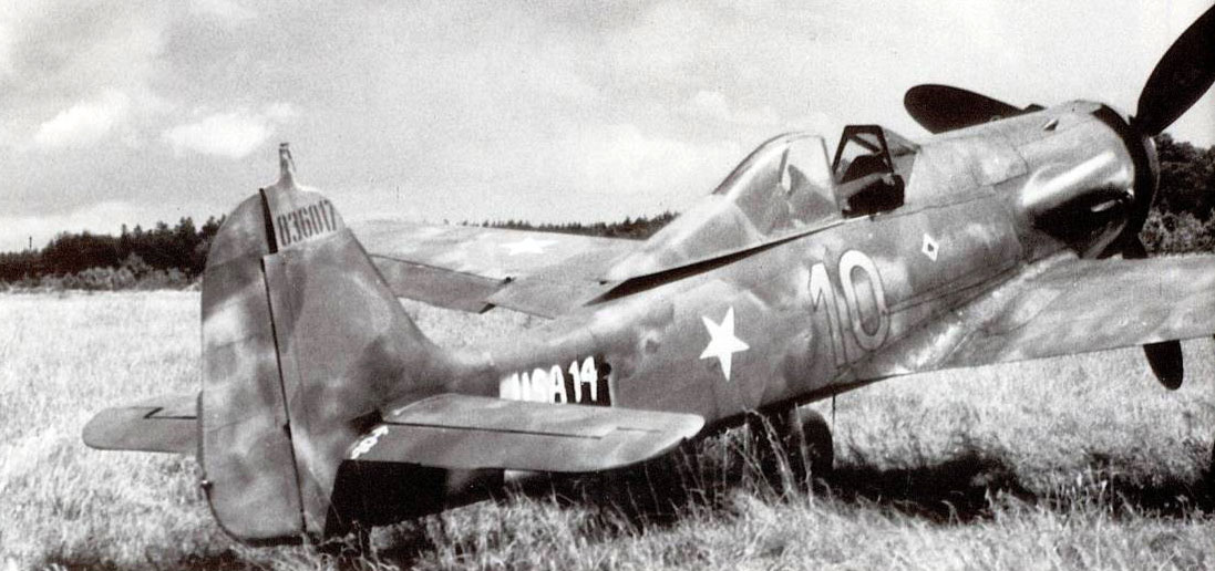 Focke Wulf Fw 190D13 Stab JG26 Yellow 10 Kdr Franz Gotz WNr 836017 Weiche Germany 1945 04