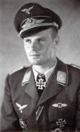 Asisbiz Aircrew Luftwaffe ace Major Franz Gotz 01