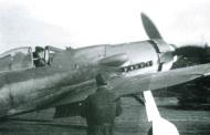 Asisbiz Focke Wulf Fw 190D9 7.JG26 Nordhorn Clausheide Dec 1944 Avions 165 P6