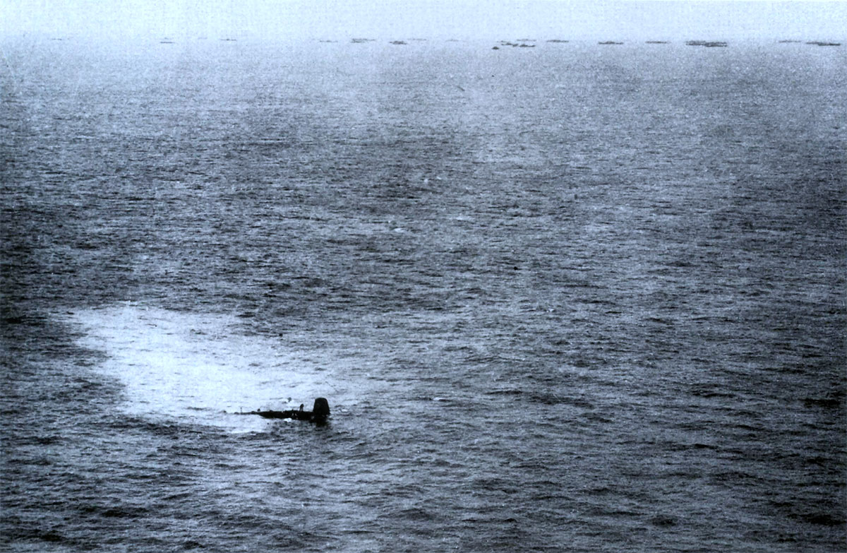 Focke Wulf Fw 200C Condor ditches in the Atlantic after attacking a convoy 02