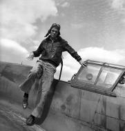 Asisbiz Aircrew AVG pilot Franck Lawler returns from a mission Mingladon Air Field near Rangoon Burma 1942 01