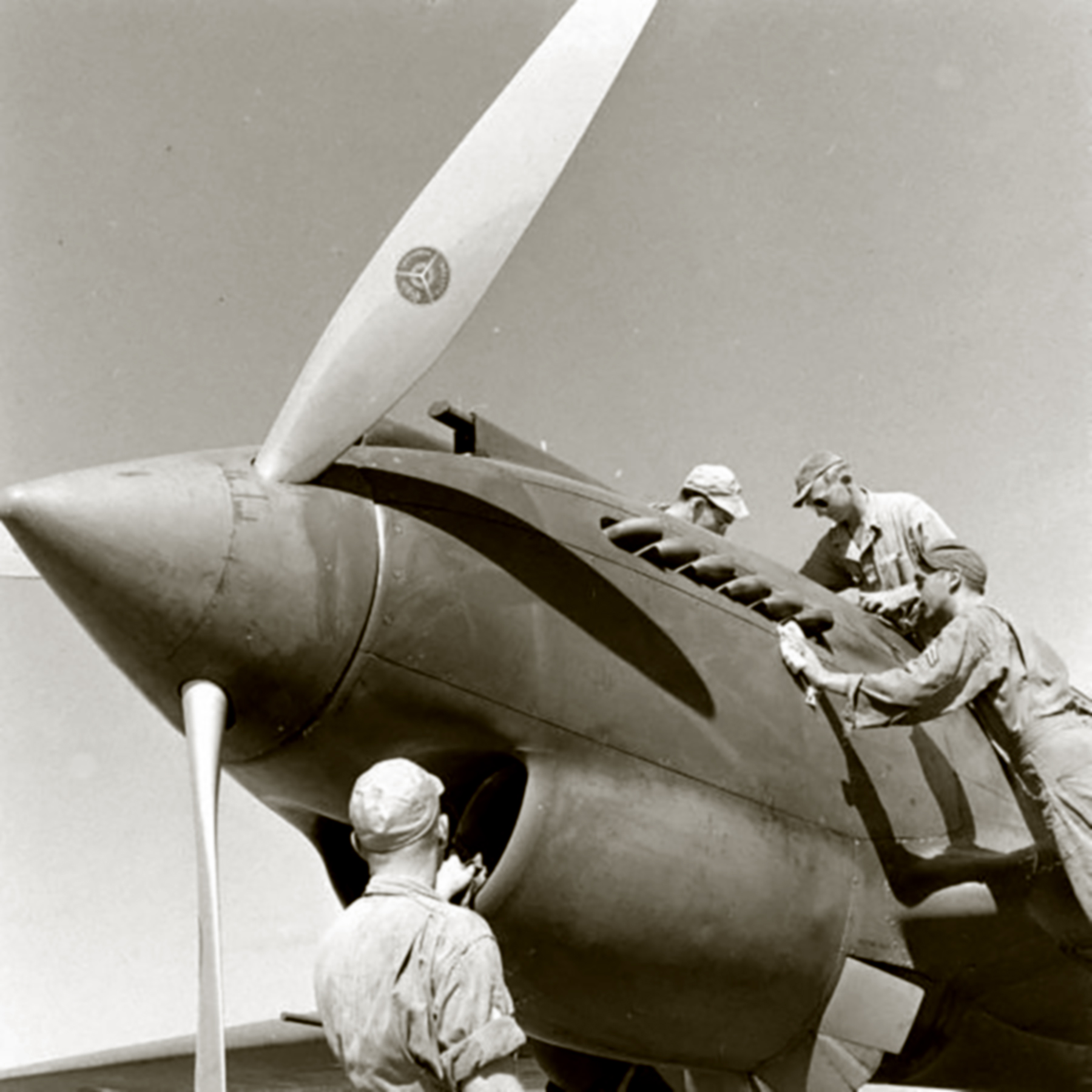 Aircrew Curtiss Hawk 81A Clark Philippines 02