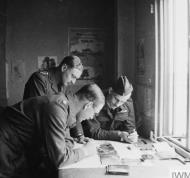 Asisbiz Army Airforce RAF 26Sqn RM Eyes of the Army Cooperation Unit IWM CH5870