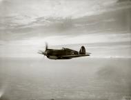 Asisbiz Curtiss Tomahawk I RAF 26Sqn RME AH791 based at Gatwick Sussex in flight IWM CH4052