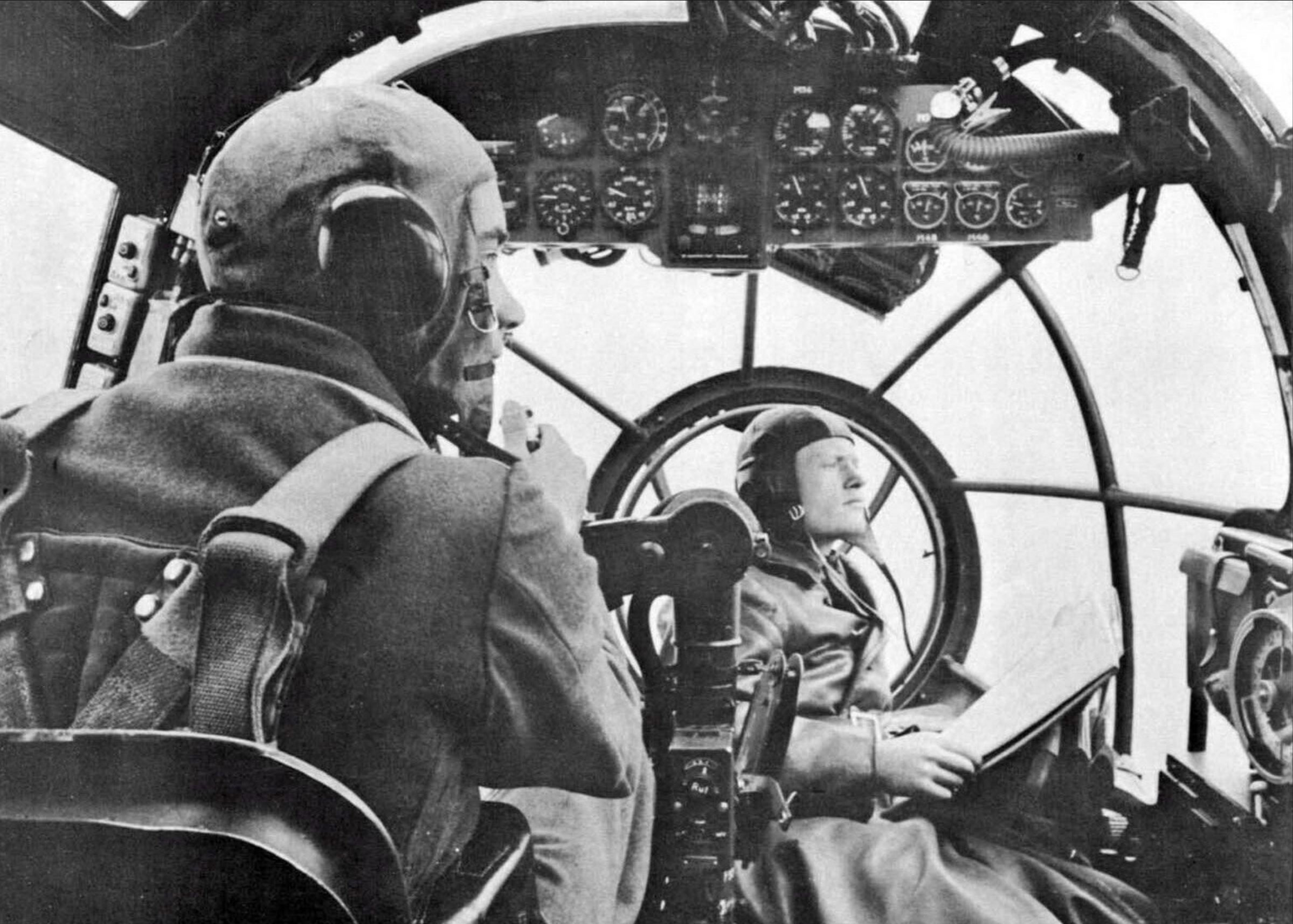 Heinkel He 111 front cockpit view ebay 01