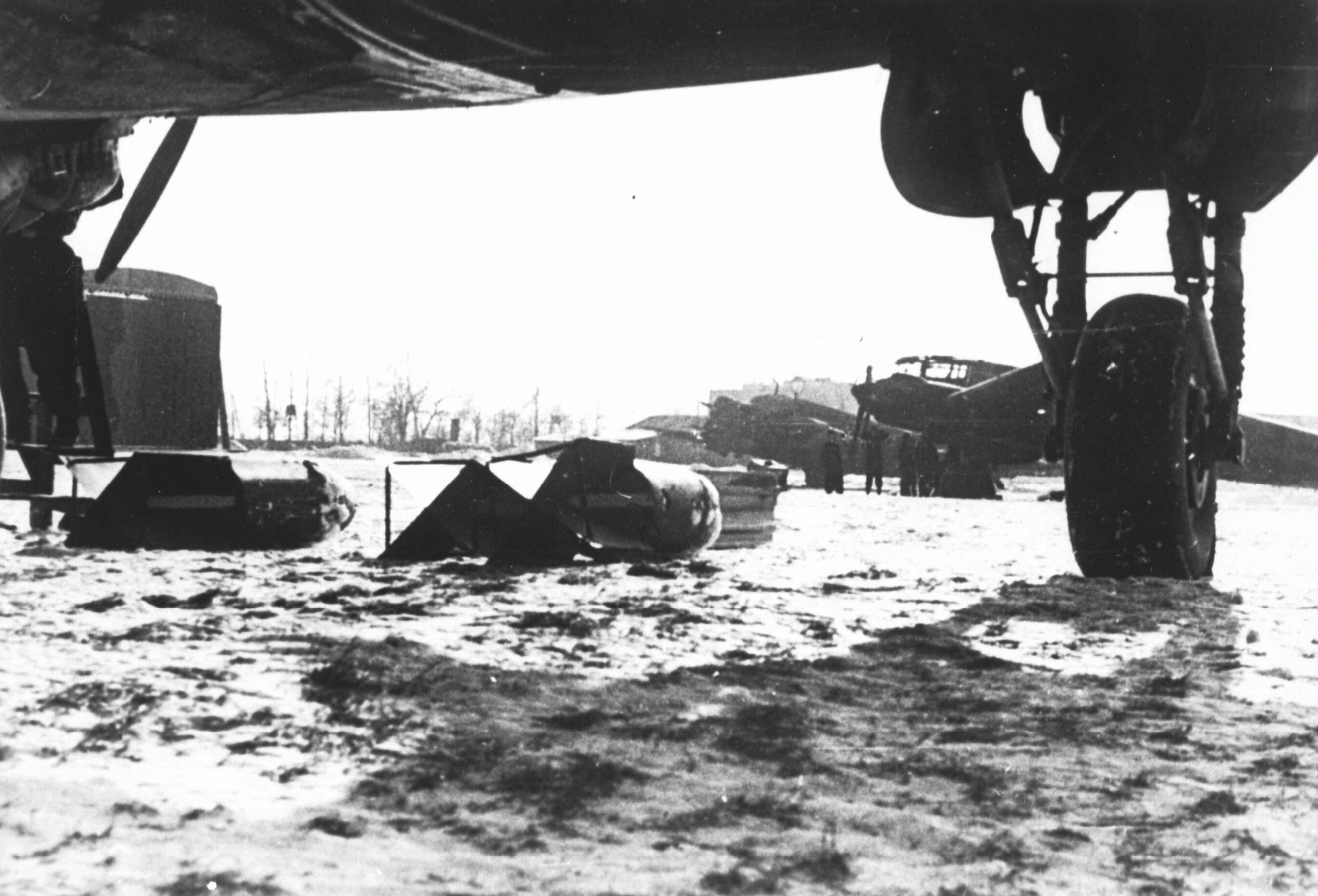 Heinkel He 111H being rearmed 17th Feb 1941 NIOD