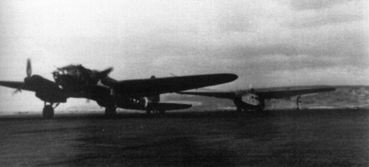 Heinkel He 111H carrying Go 242 Gliders 02