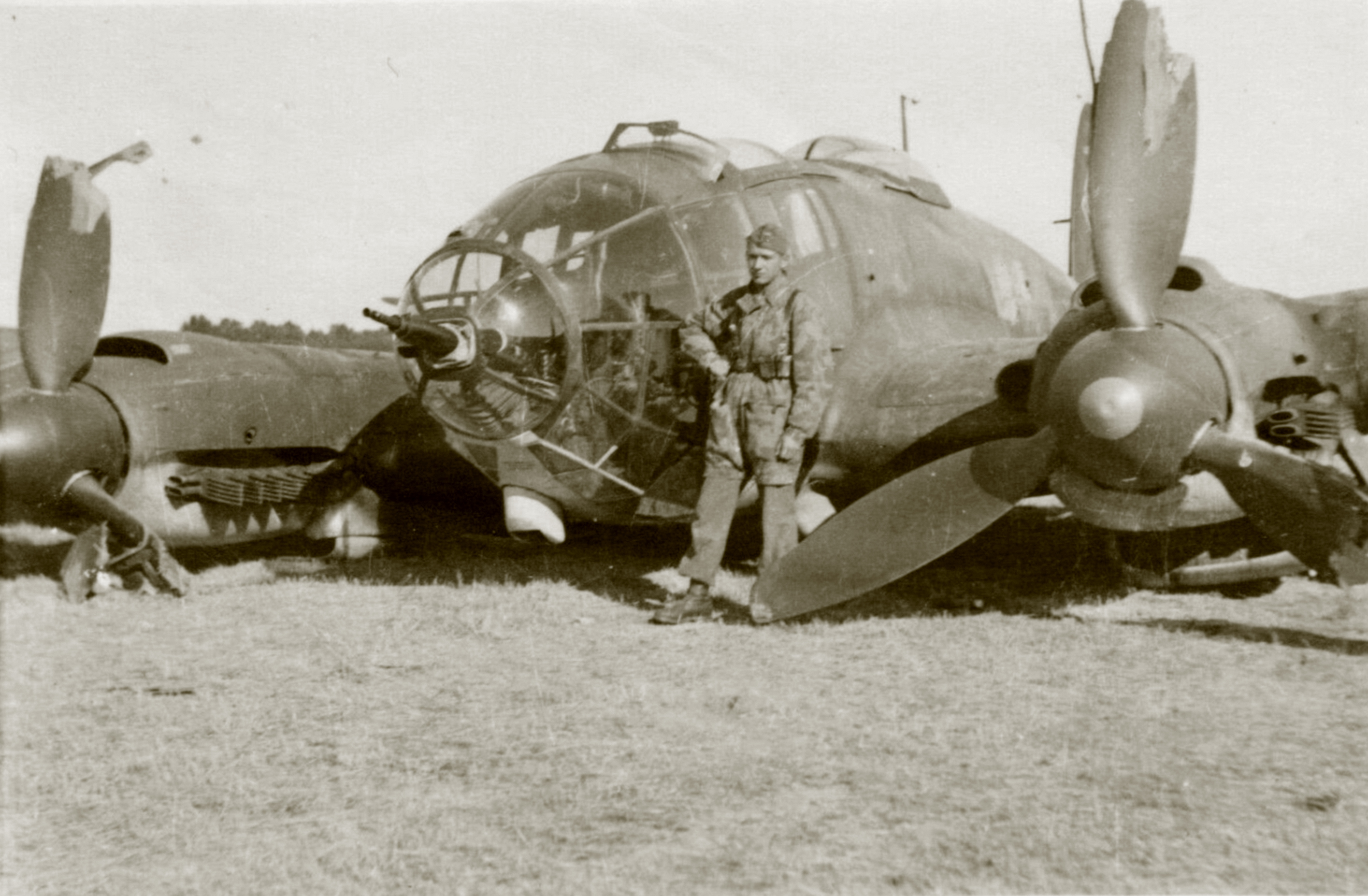 Heinkel He 111H10 belly landed ebay 01