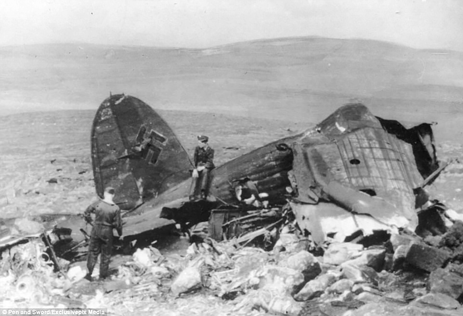 Kanalkampf Heinkel He 111 crashsite at Eastmans Cairn in Cairnsmore of Fleet Scotland Aug 1940 01