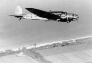 Asisbiz Heinkel He 111E1 1.KG1 V4+EH 1939 01