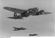 Asisbiz Heinkel He 111H 10.KG1 V4+BU formation summer 1940 01