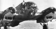 Asisbiz Heinkel He 111H 4.KG1 taxing France 1940 01