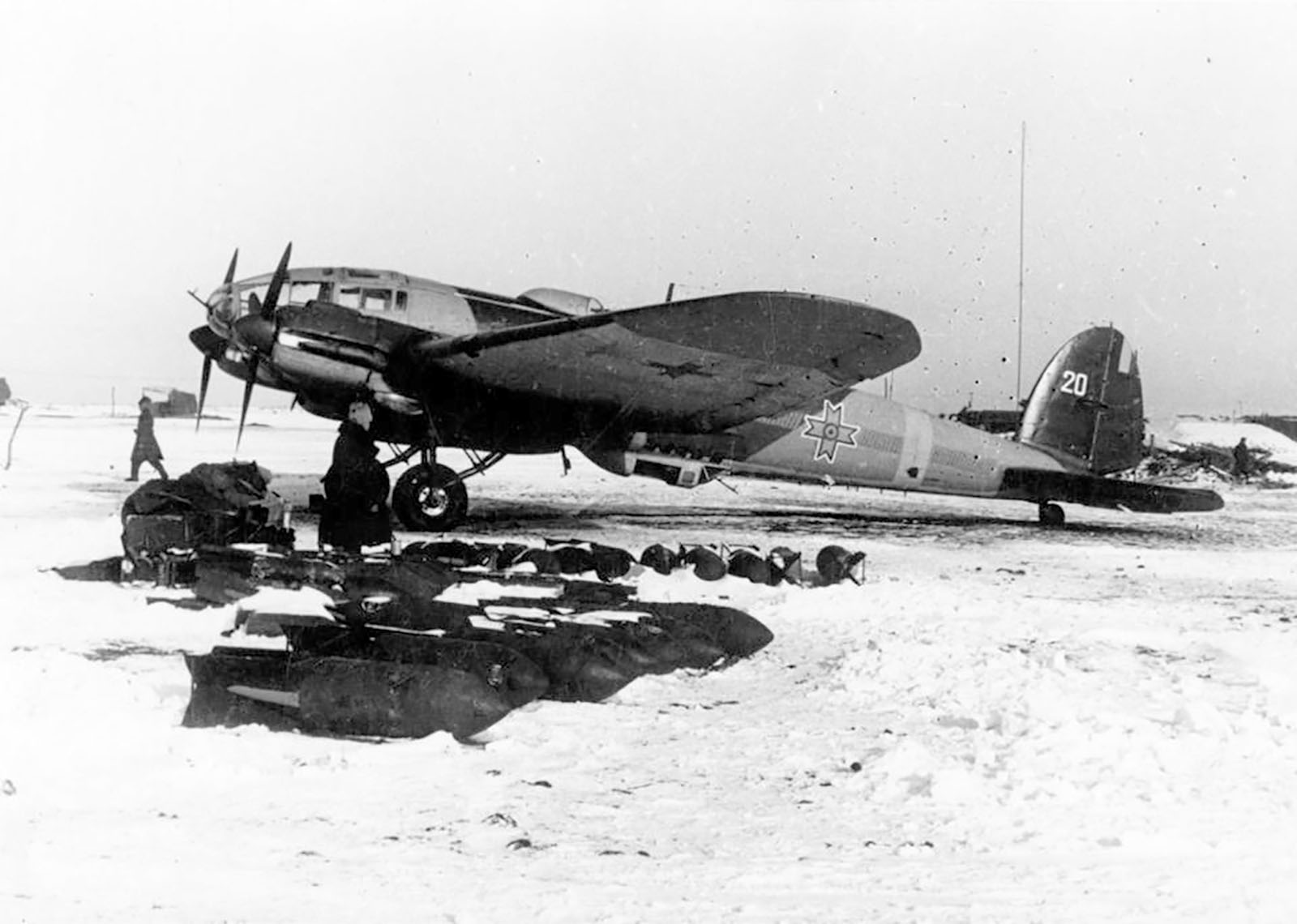 Heinkel He 111H3 RRAF 5th Bomber Group White 20 Russian Front 1942 01