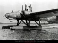 Asisbiz Heinkel He 115C1 1.KuFlGr906 8L+CH at its mooring Finland 1942 01