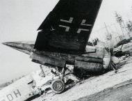 Asisbiz Heinkel He 219A2 4.NJG1 G9+DH WNr 290004 Paderborn AF Apr 10 1945 01
