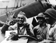 Asisbiz Aircrew USN Medal of Honor and the Navy Cross pilot Lt. Alexander Vraciu 02