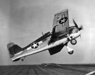 Asisbiz Grumman F6F 3 Hellcat VF 31 White 29 trying to land CVL 28 USS Cabot 1944 01