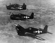 Asisbiz Grumman F6F 5 Hellcat VF 7 Yellow M1 M2 M3 and M44 from CV 6 USS Enterprise 01