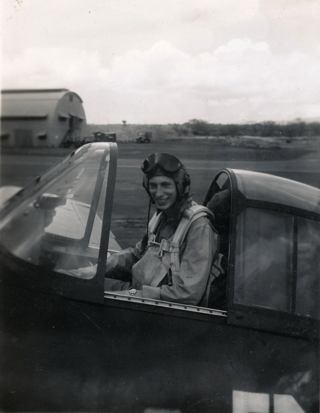 Aircrew USN VBF 8 Ens Austerman NAS Puunene 1945 01