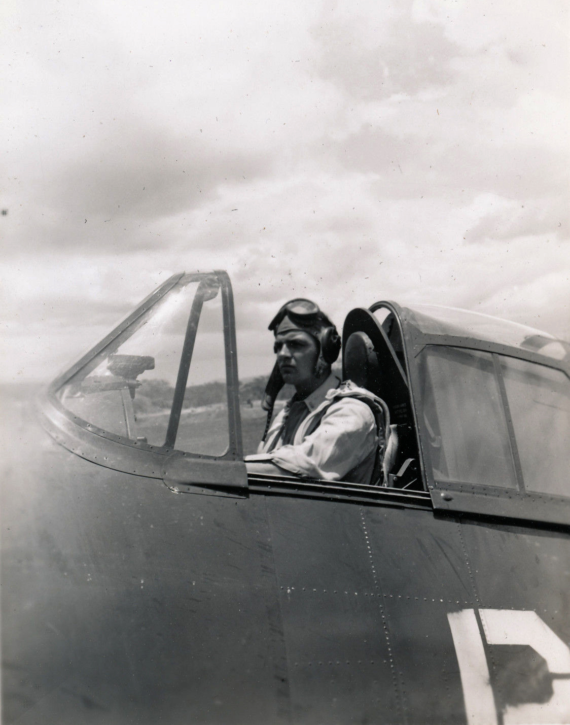 Aircrew USN VBF 8 Ens Beaulieu NAS Puunene 1945 01