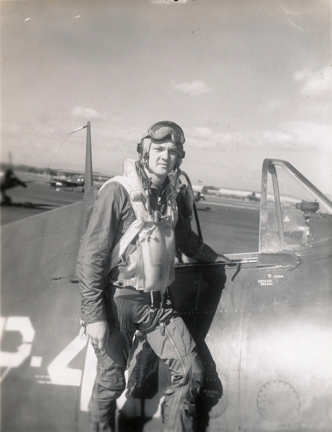 Aircrew USN VBF 8 Ens Smith 01