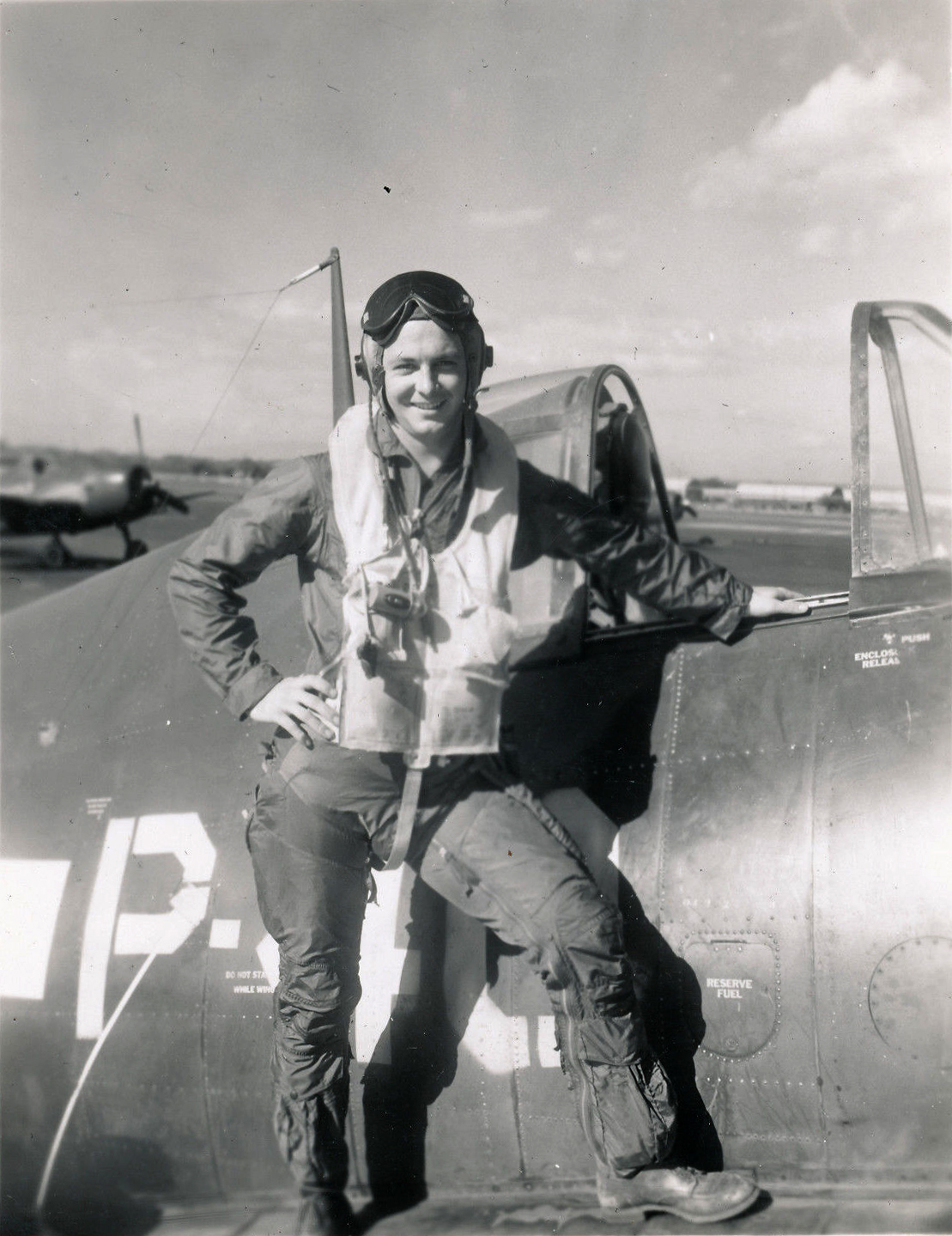 Aircrew USN VBF 8 Ens Smith NAS Puunene 1945 01