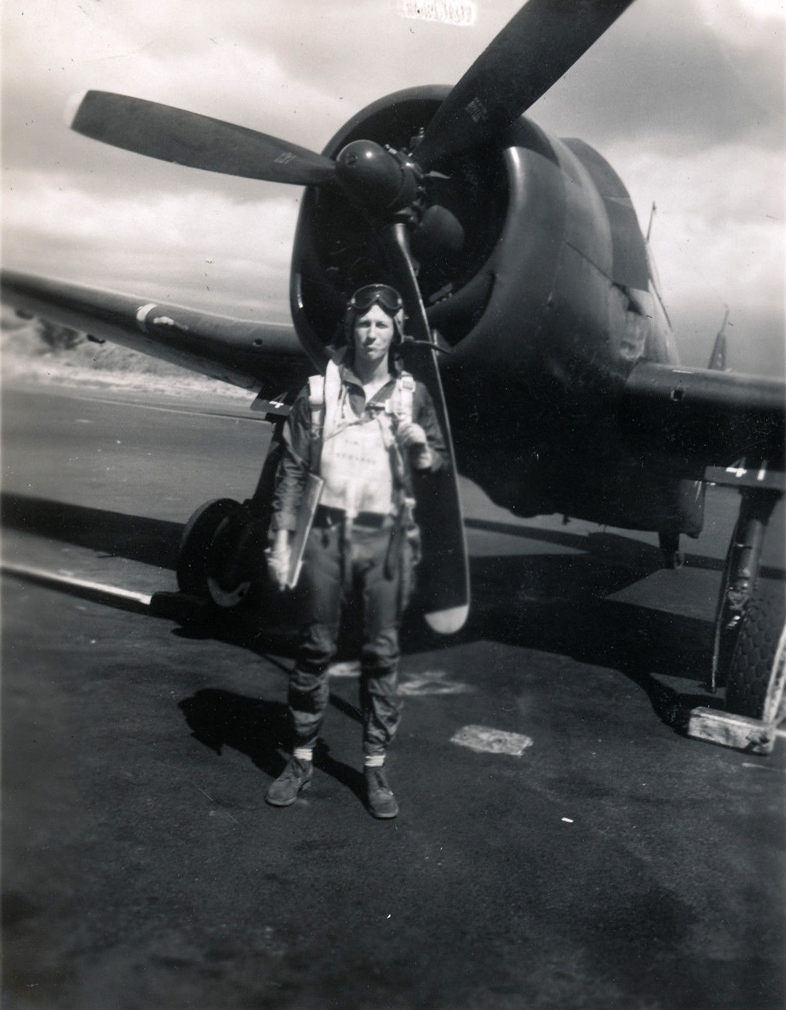 Aircrew USN VBF 8 Ens Strange NAS Puunene 1945 01