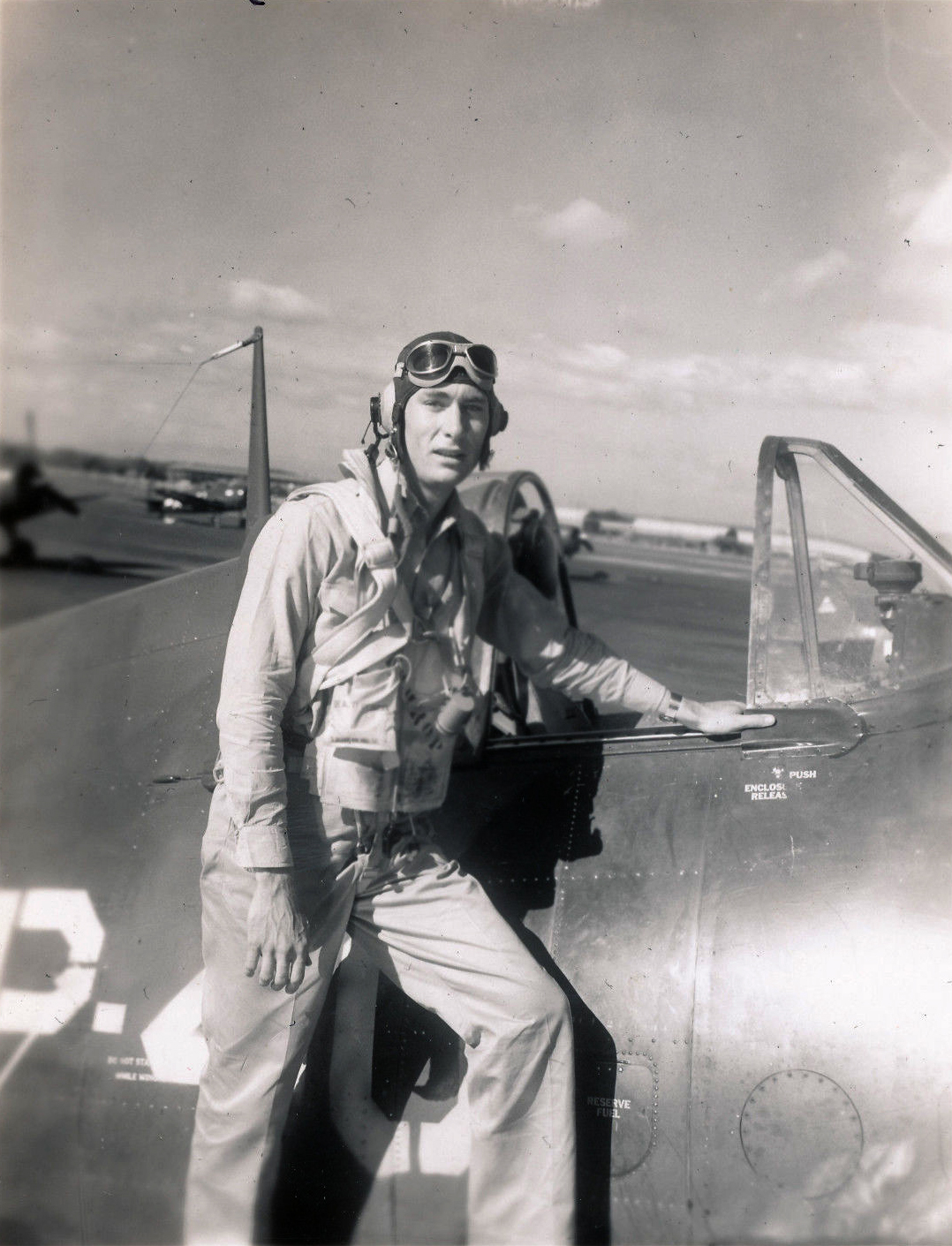 Aircrew USN VBF 8 LtJG Northrop NAS Puunene 1945 01