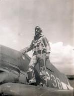 Asisbiz Aircrew USN VBF 8 Ens Coble NAS Puunene 1945 2