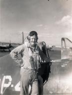 Asisbiz Aircrew USN VBF 8 Lt Pinky Schulze NAS Puunene 1945 01