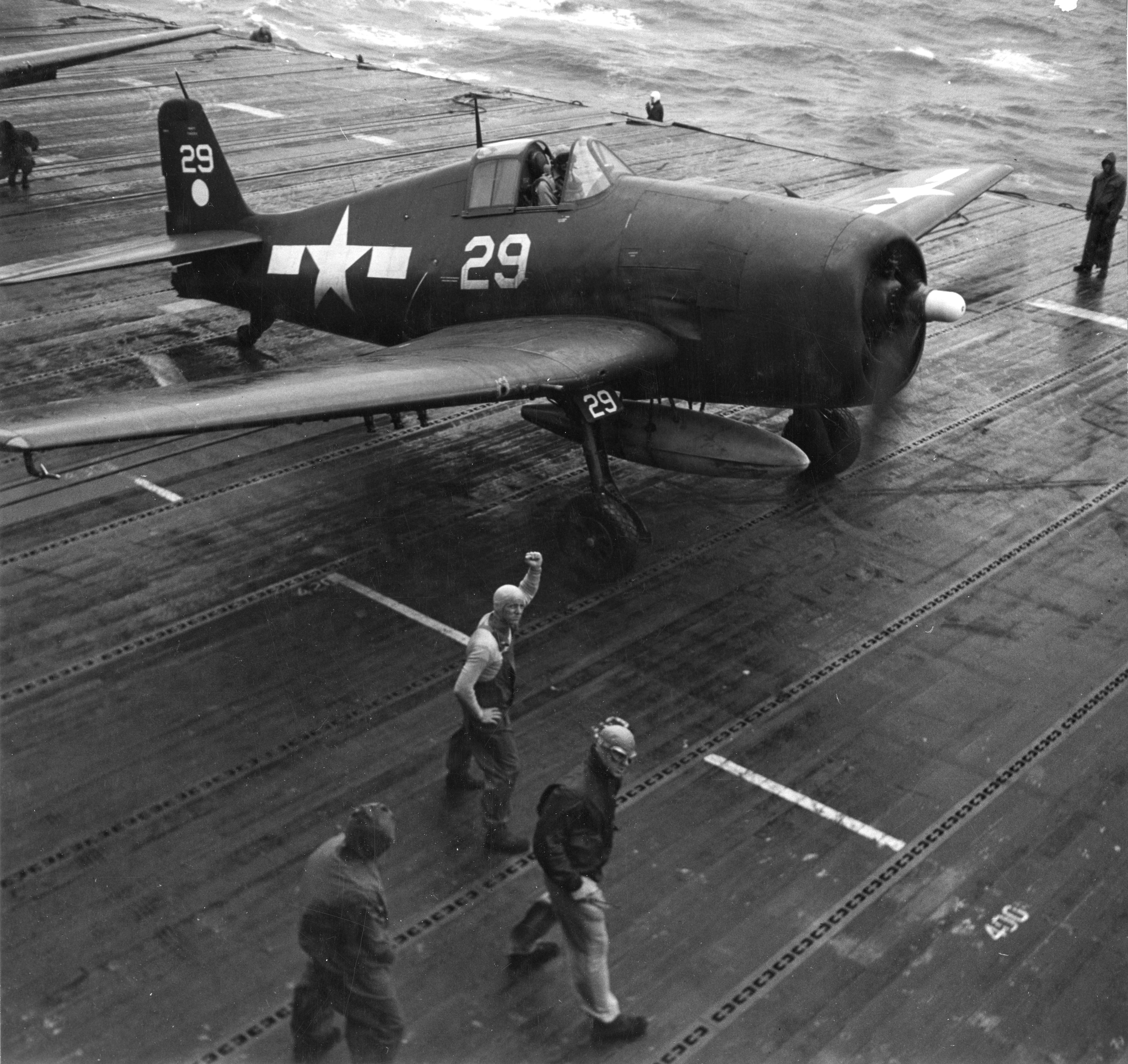 Grumman F6F 5 Hellcat VF 11 Sundowners Ginger White 29 CV 12 USS Hornet 1945 01