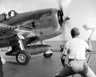 Asisbiz Grumman F6F 3 Hellcat VF 12 White 99 flown by CMDR Joseph C Clifton aboard the USS Saratoga 1944 01