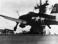 Asisbiz Grumman F6F 5 Hellcat VF 36 White 10 landing mishap CVE 112 USS Siboney Aug 1945 May 1946 01