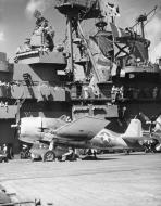 Asisbiz Grumman F6F 3 Hellcat VF 5 White 00 Marcus Island raid USS Yorktown II (CV 10) 1943 03