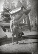 Asisbiz Hawker Hurricane I FAF HC458 Captain Kalaja in front of his aircraft at Hollola 29th Jun 1941 21522