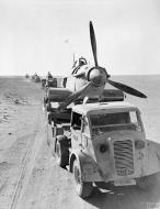 Asisbiz RAF 53RSU salvage crews rescue downed Hurricanes Western Desert IWM CM2230