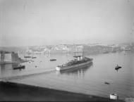 Asisbiz Royal Navy cruiser HMS Welshman arriving Grand Harbour Malta 16th Jun 1942 IWM A10420