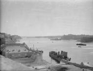 Asisbiz Royal Navy destroyer on her way into the dockyard creek Grand Harbour Malta 15th Jun 1942 IWM A10403